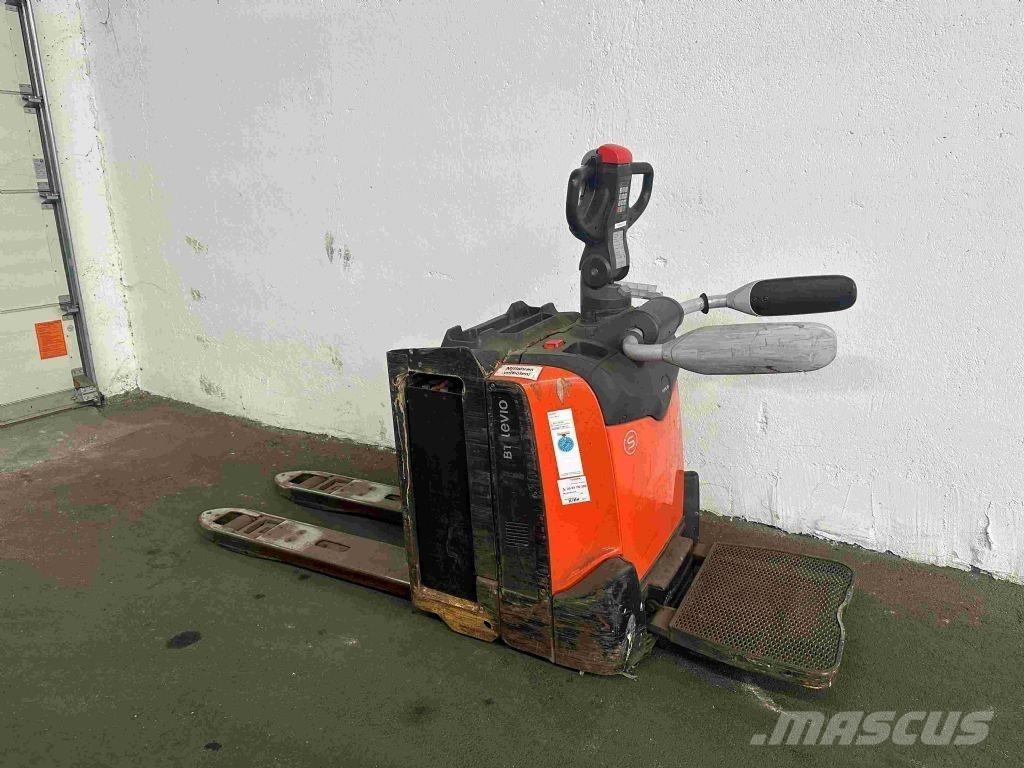 Toyota LPE 200 ローリフト