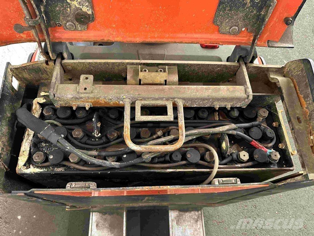 Toyota LPE 200 ローリフト