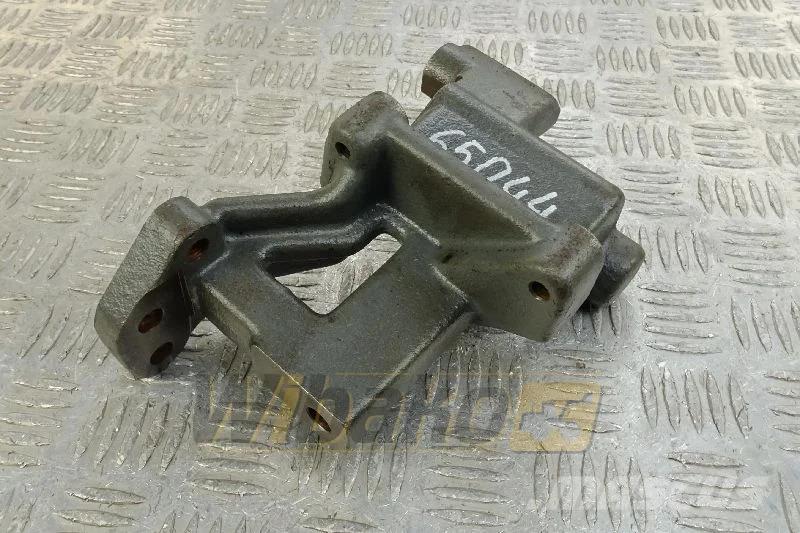 Liebherr 3022209 エンジン