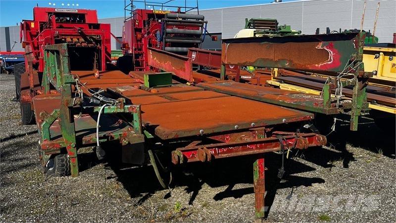  - - - Ballevogn ベールトレーラー