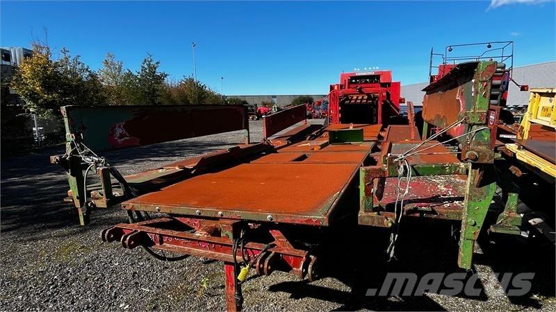  - - - Ballevogn ベールトレーラー