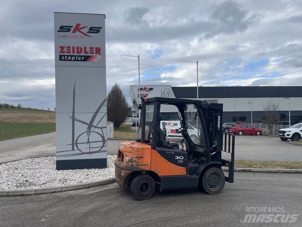 Doosan D30S-5 ディーゼル・軽油
