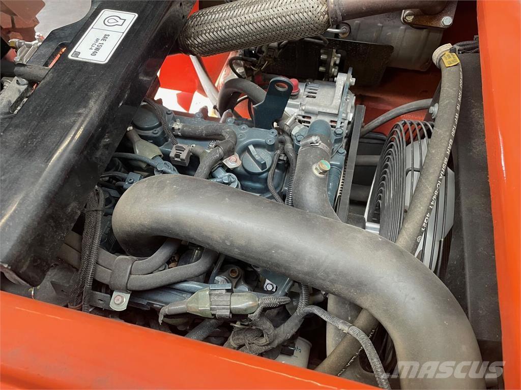 Ausa C 351 H X4 ラフターテレントラック