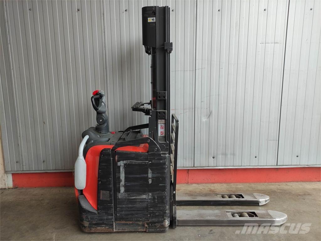 BT SPE 120 ウォーキンフォークリフト