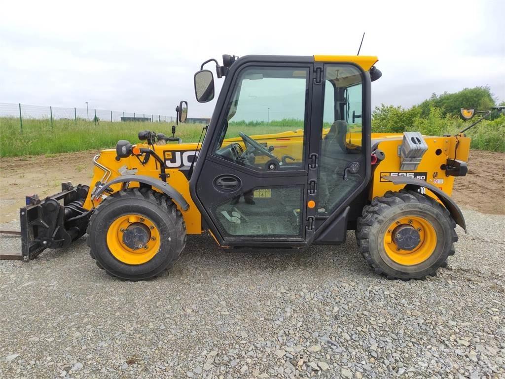 JCB 525-60 Hi Viz テレスコーピックハンドラー