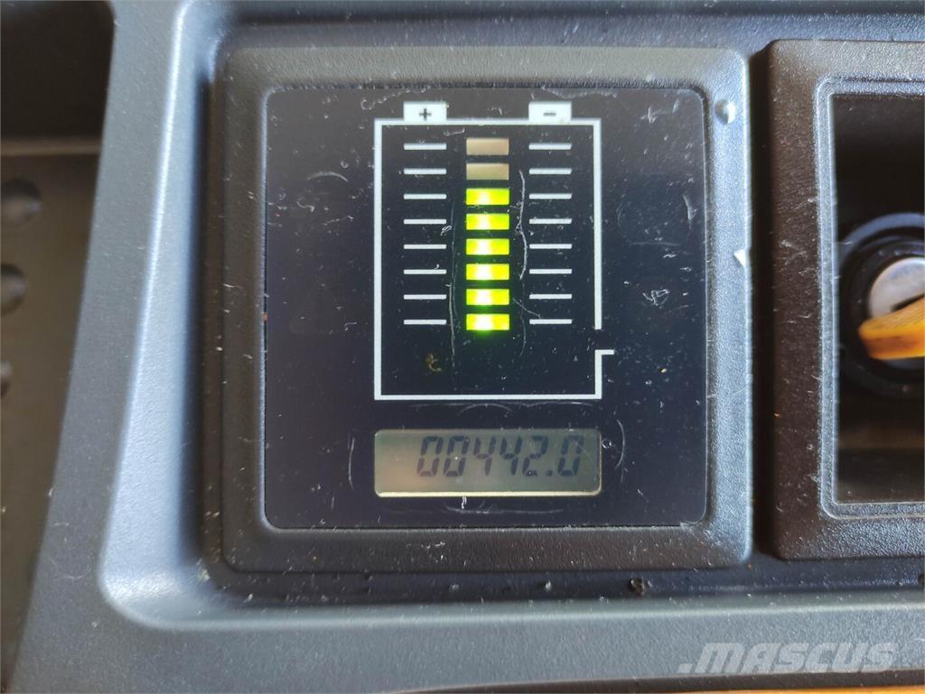 Jungheinrich EJC 216Z ウォーキンフォークリフト