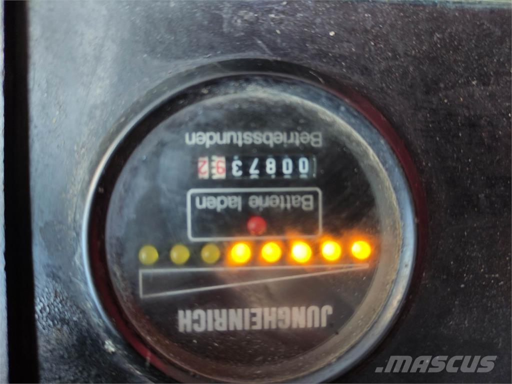 Jungheinrich EJC A12.5 G ウォーキンフォークリフト