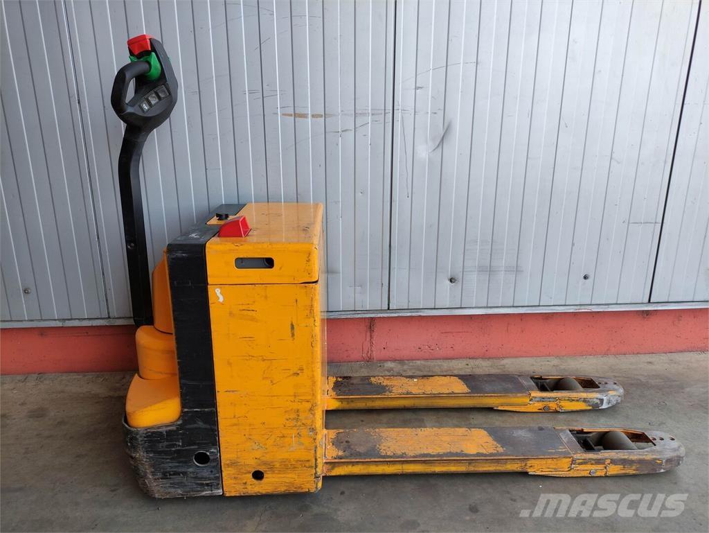 Jungheinrich ELE16G ローリフト
