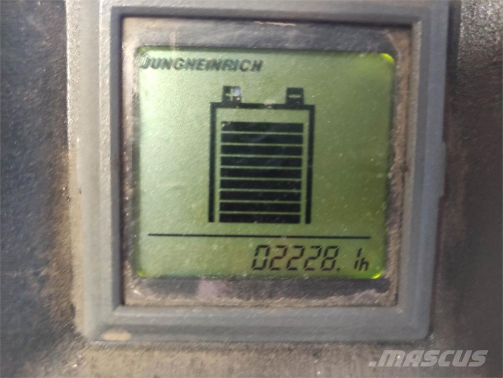 Jungheinrich ELE16G ローリフト