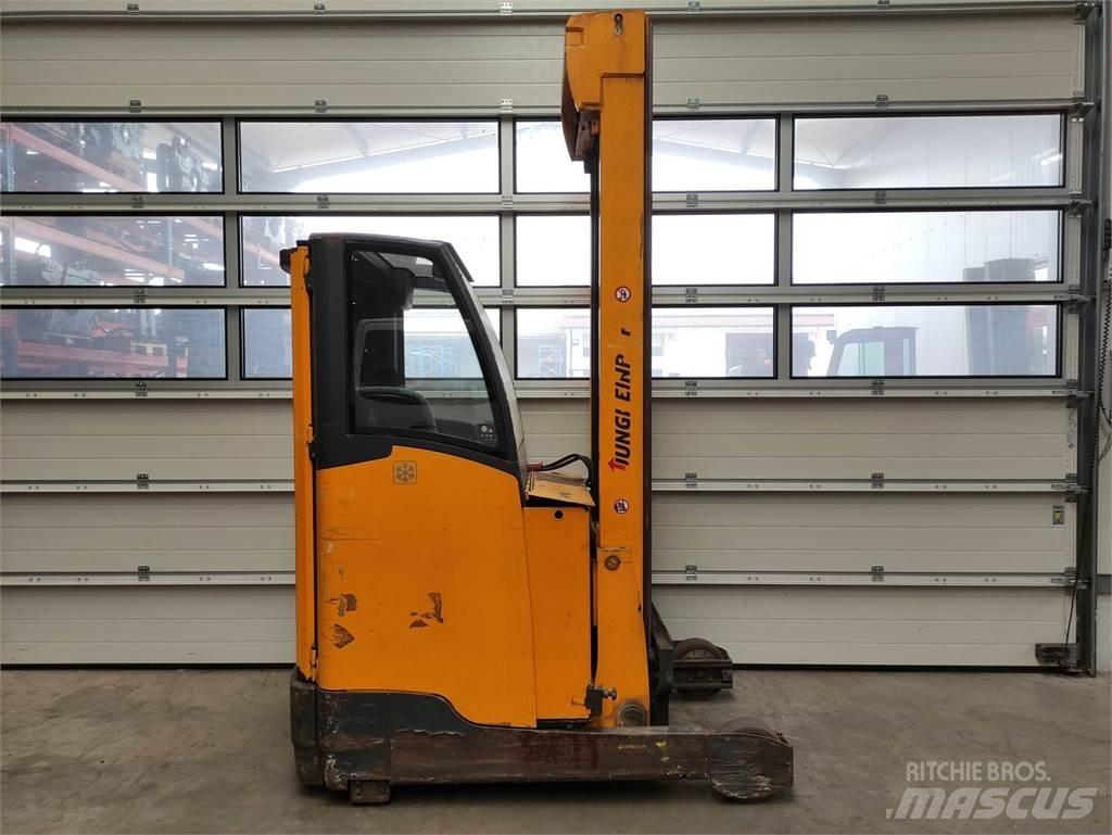 Jungheinrich ETM216 リーチフォークリフト