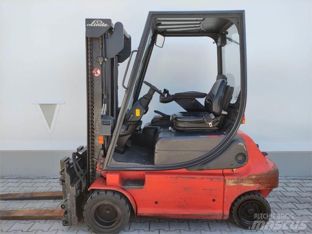 Linde E20P-02-335 バッテリーフォークリフト