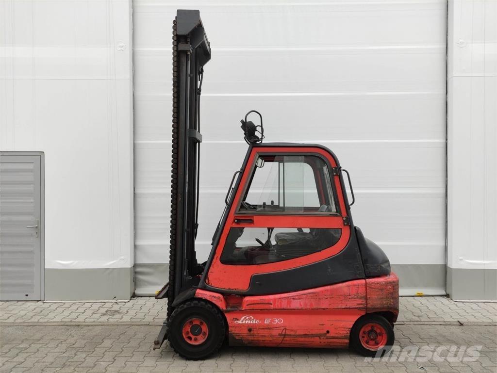 Linde E30-01-336 バッテリーフォークリフト
