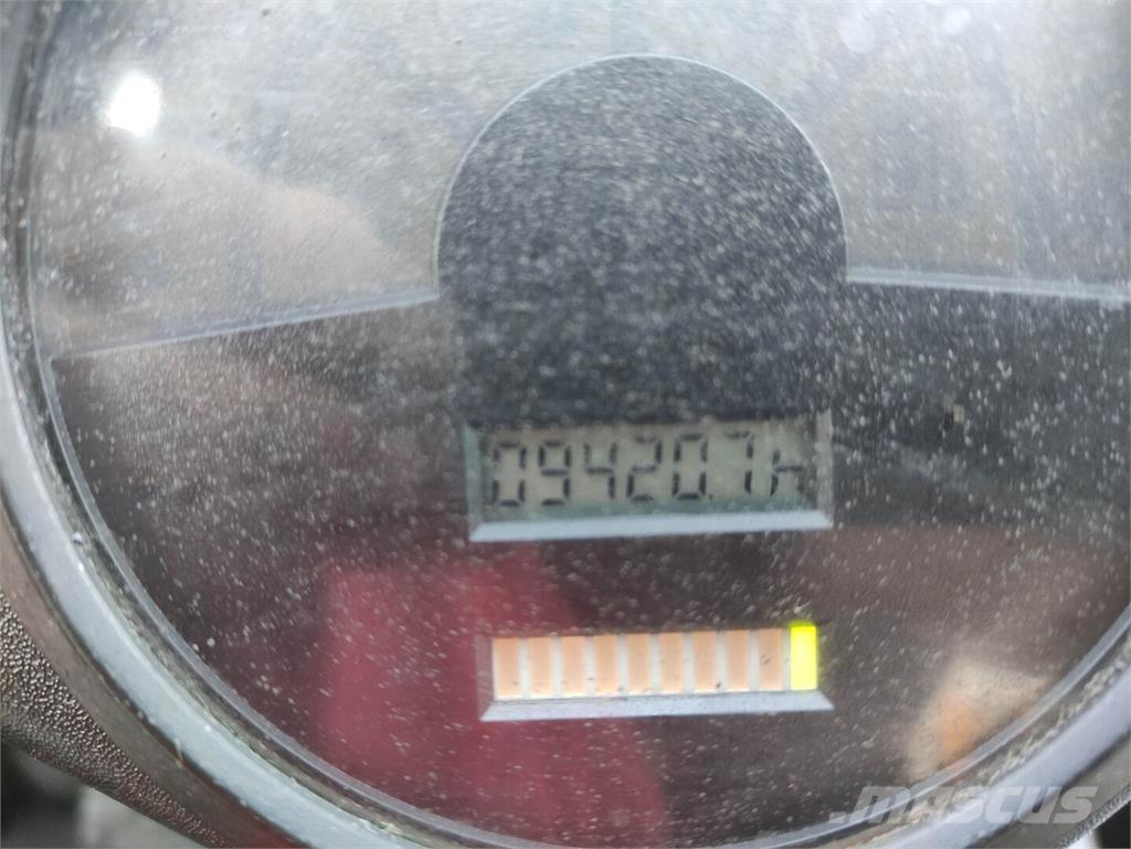 Linde E30-336-03 (LACK NEU) バッテリーフォークリフト