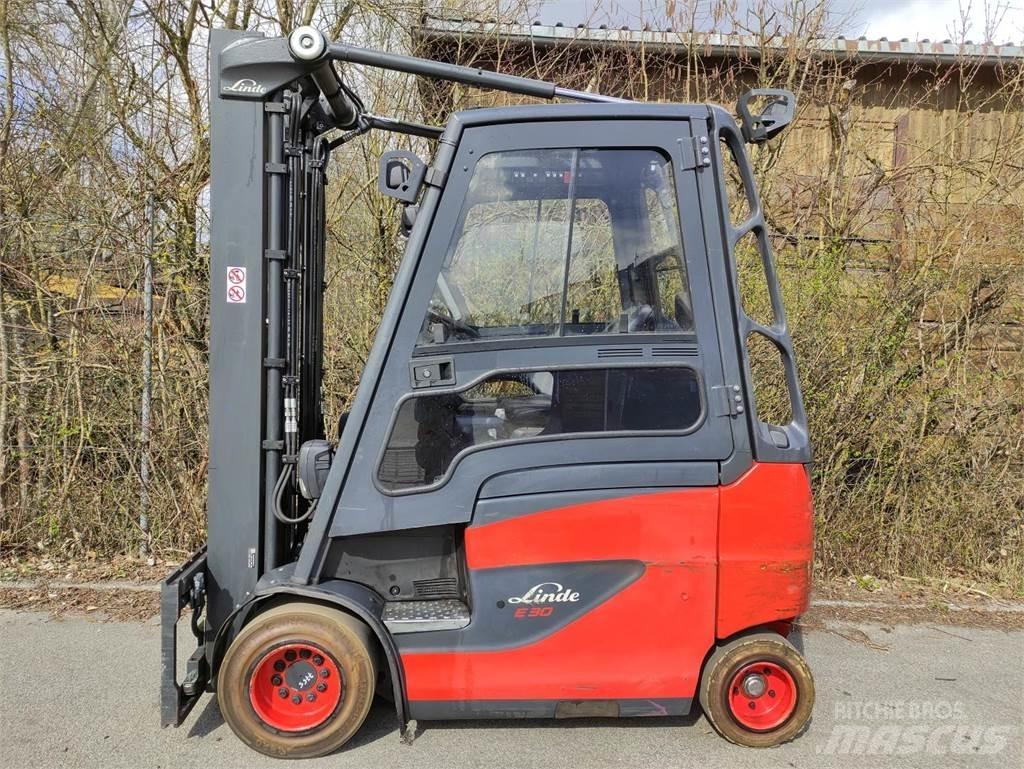 Linde E30H-01/600-387 バッテリーフォークリフト