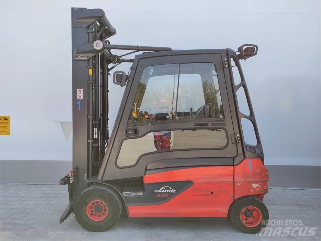 Linde E30L-01-387 バッテリーフォークリフト