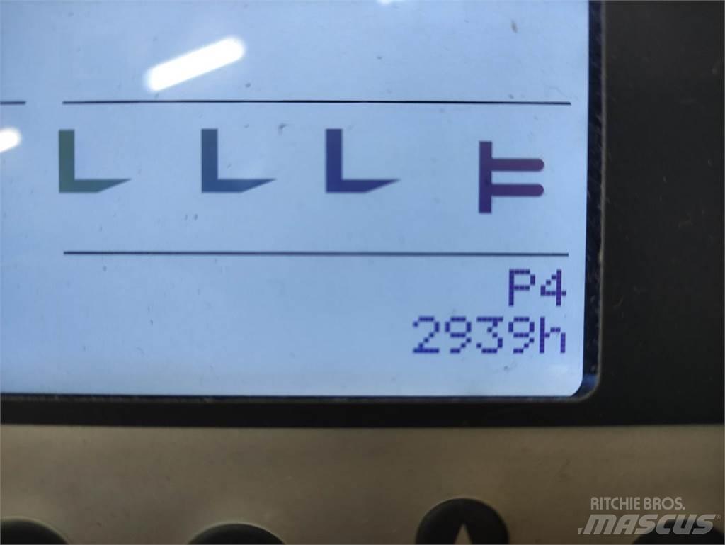 Still FM-X-17 リーチフォークリフト