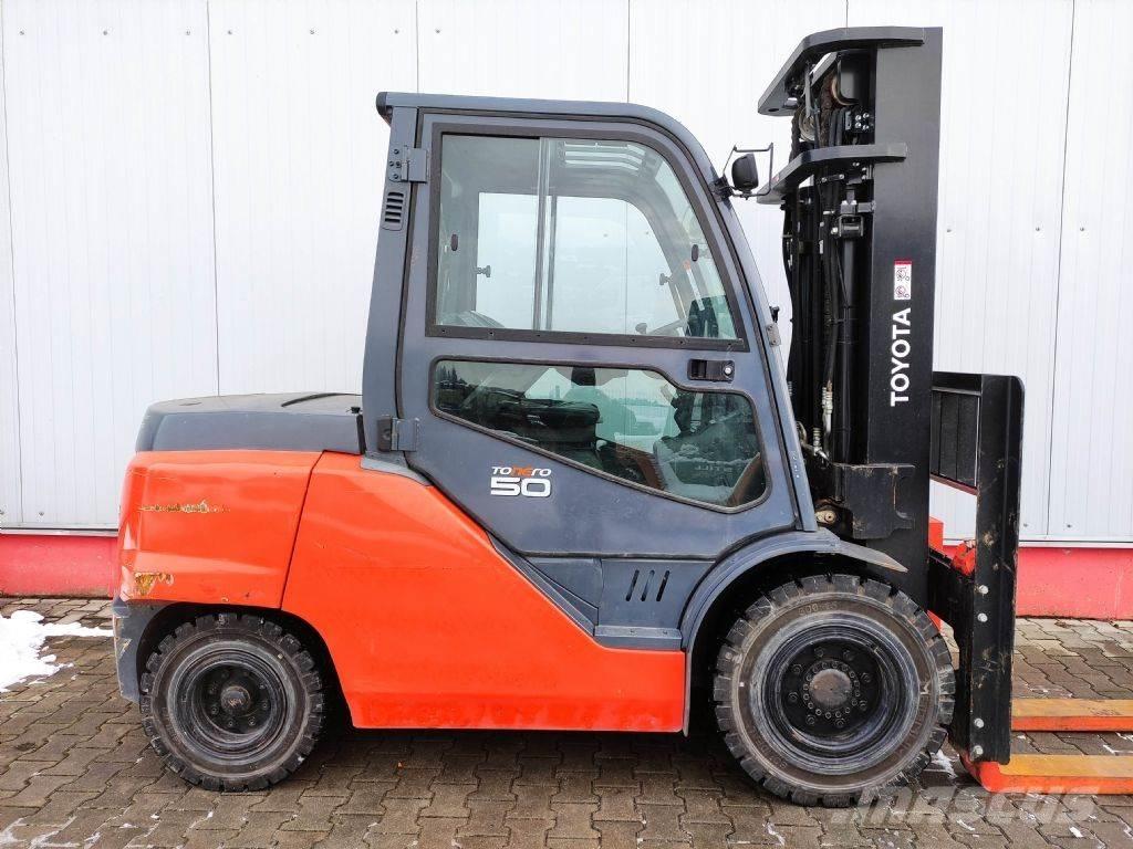 Toyota 40-8FD50N ディーゼル・軽油