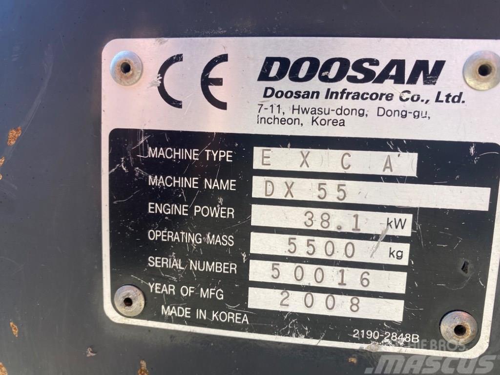 Doosan DX 55 ミニ油圧ショベル 7t以下（ミニユンボ・ミニディガー）