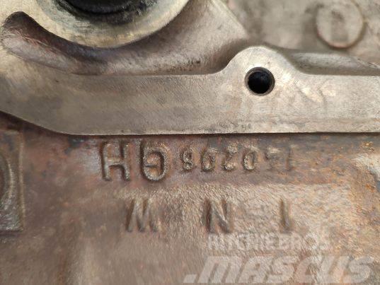 CASE 1170 CVX (1924122100029) gearbox トランスミッション