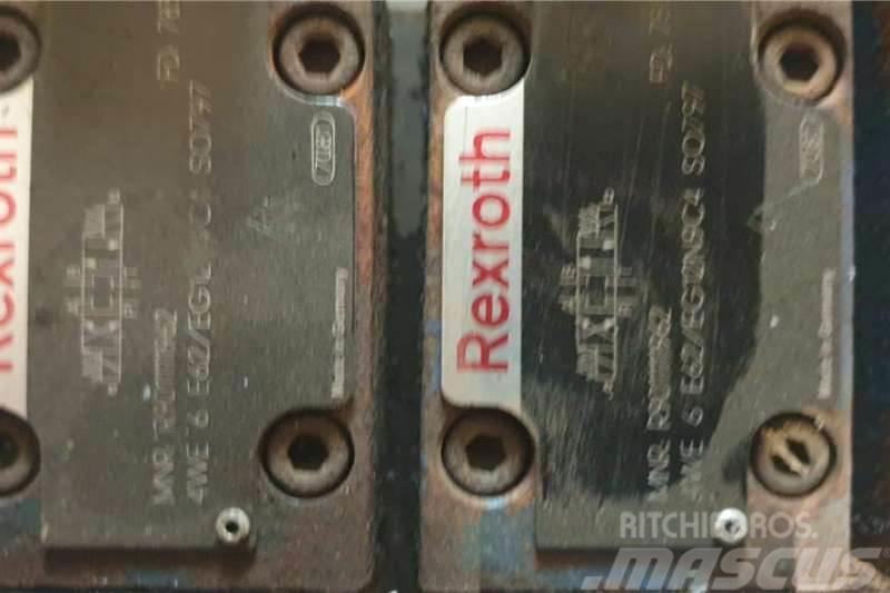 Rexroth Hydraulic Directional Control Valve Bank その他トラック