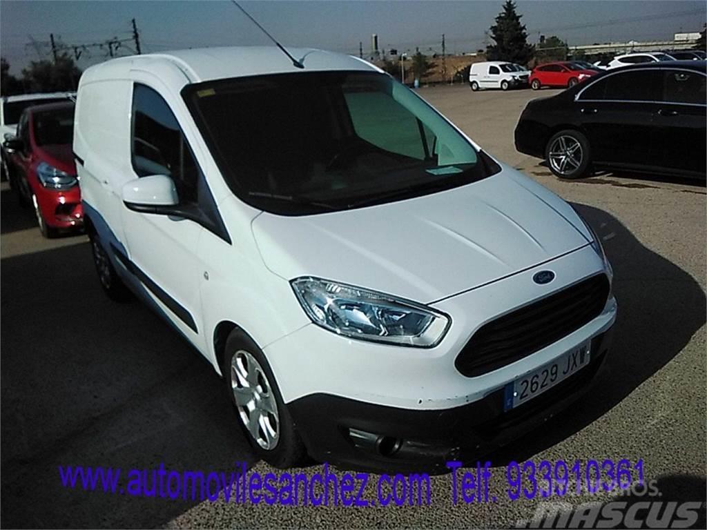 Ford Transit Courier Van 1.5TDCi Trend 75 パネルバン