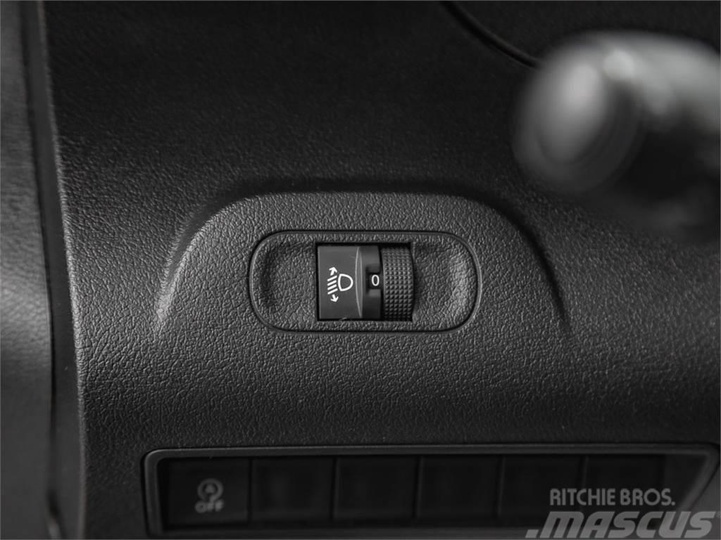 Peugeot Partner 1.5BlueHDI S&amp;S Pro Standard 600kg 100 パネルバン