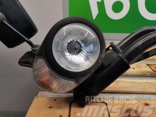 Deutz-Fahr Agrovector front lamp cover キャビン及び内装