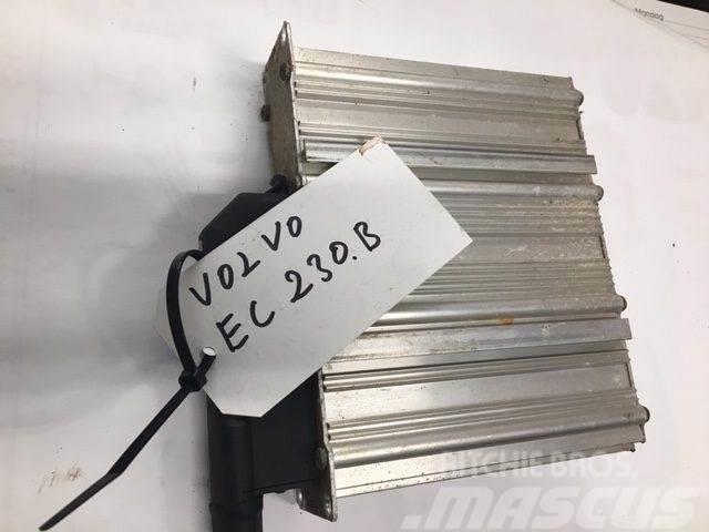  El-bokse ex. Volvo EC230B 電子機器