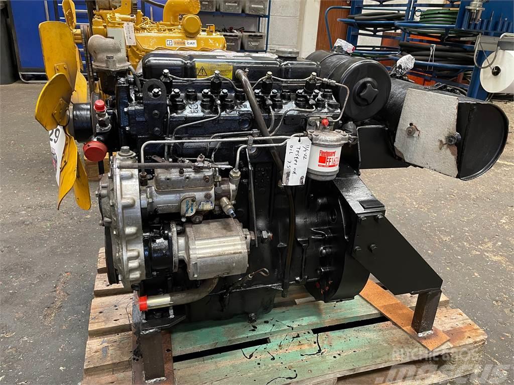 Perkins 4.236 - 4 cyl. motor (list no. LD33616) - 12 volt エンジン