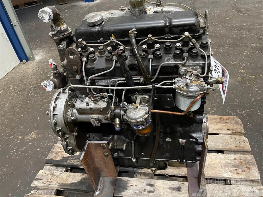 Perkins 4.236 diesel motor - 4 cyl. - KUN TIL DELE エンジン