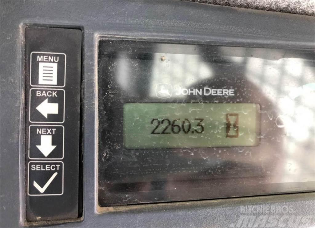 John Deere 323D スキッドステアローダー