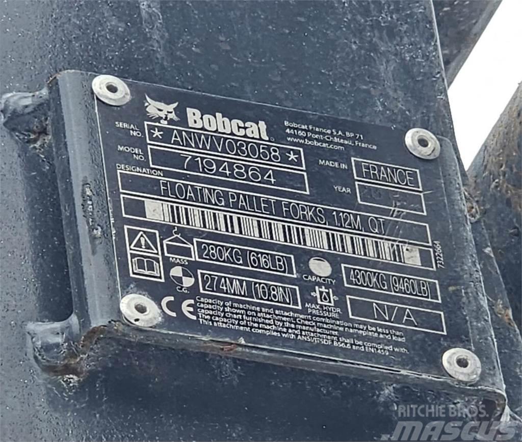 Bobcat T40180 テレスコーピックハンドラー