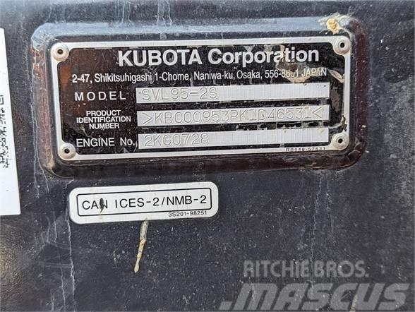 Kubota SVL95-2S スキッドステアローダー