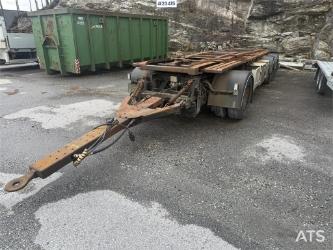 Kaupe 3 akslet hook trailer with tipper for sale as a re