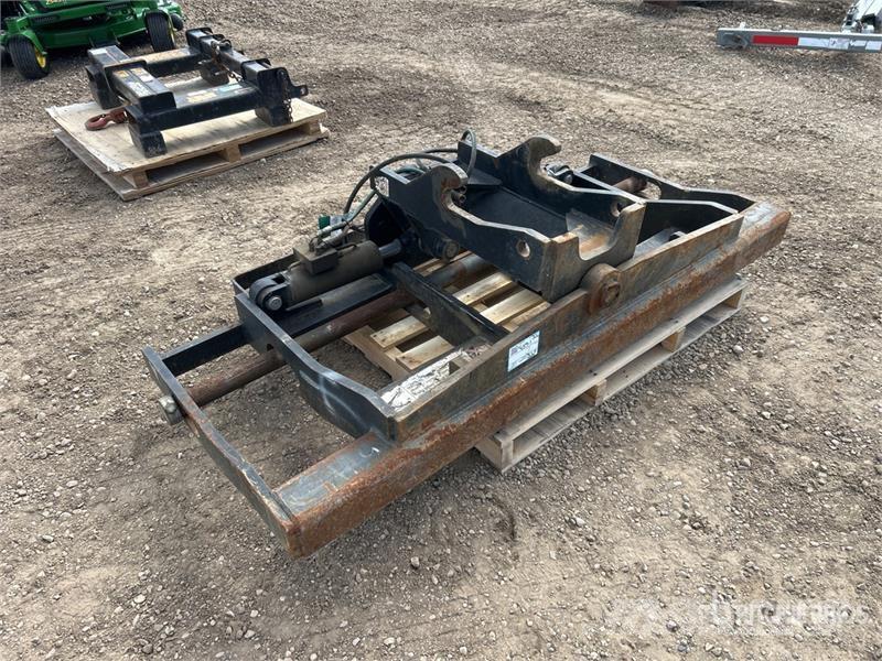 JLG 10,000 lb Articulating Fork Mast アタッチメント・部品、その他